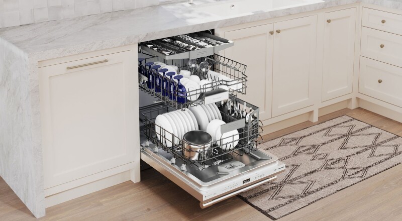 Emerald® Dishwasher 24'' Professional, DWHD640EFP