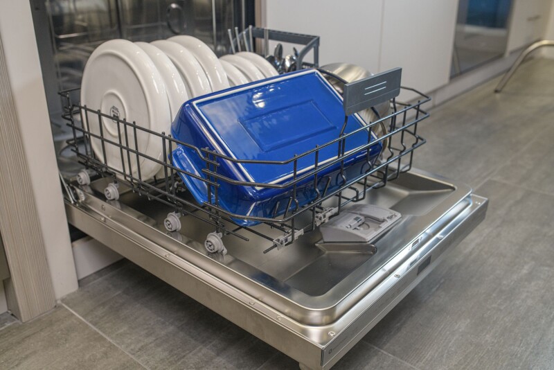 Emerald® Dishwasher 24'' Professional, DWHD640EFP