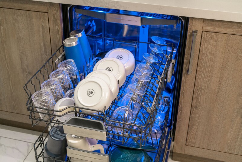 Sapphire 24" Top Control Smart Built-In Tub Dishwasher with 3rd Rack and Interior Light, 42 dBA DWHD661EFP