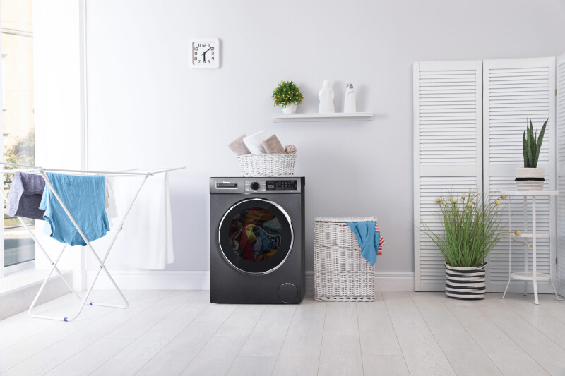 2.2 cu. ft. 24″ Front Load Washing Machine DWM022D1DSDB