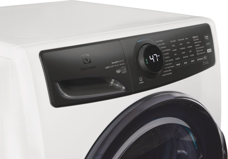 700 Series Front Load Washer with Smartboost®, designed for cold water efficiency - 4.5 Cu. Ft. ELFW7738MW