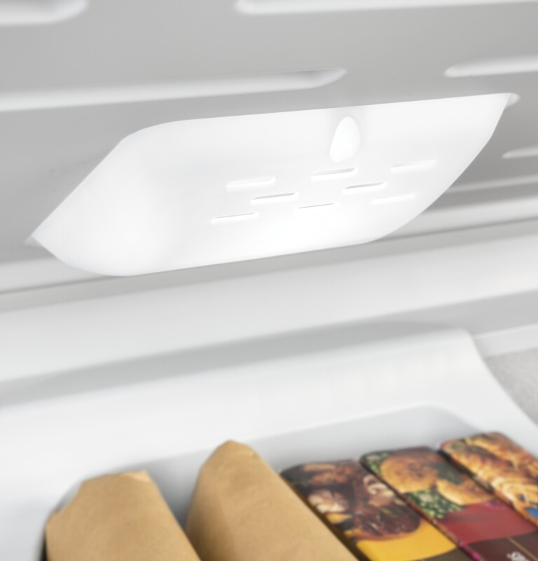 21.7 Cu. Ft. Manual Defrost Chest Freezer FCM22DLWW