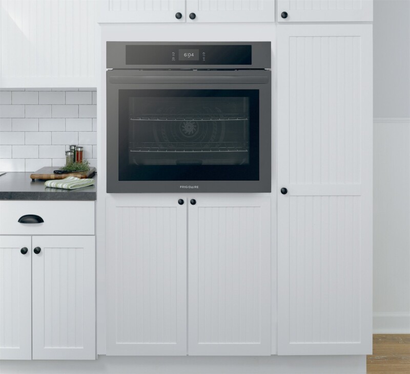 30" Single Electric Wall Oven with Fan Convection FCWS3027AB