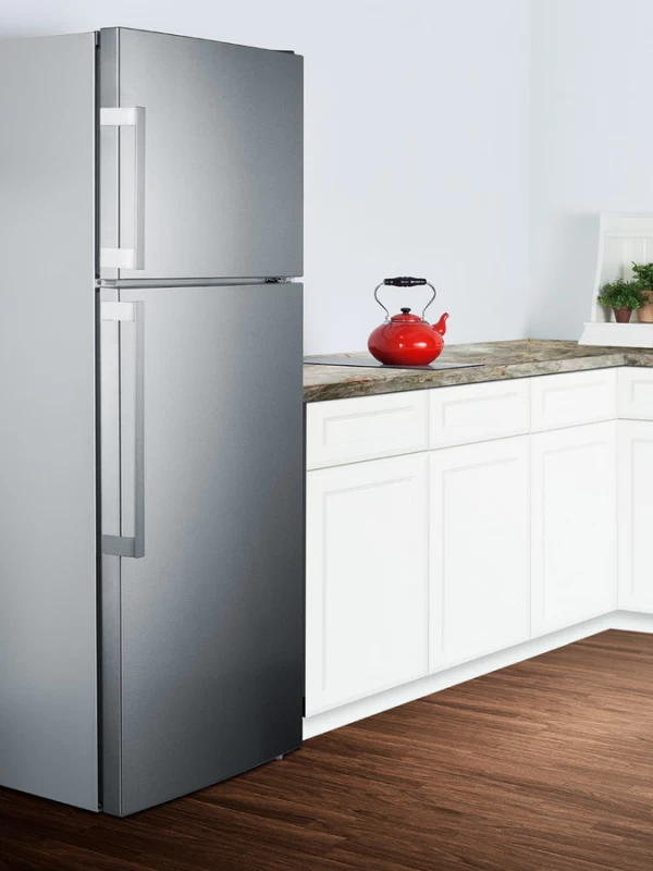 28" Wide Top Mount Refrigerator-Freezer FF1511SS