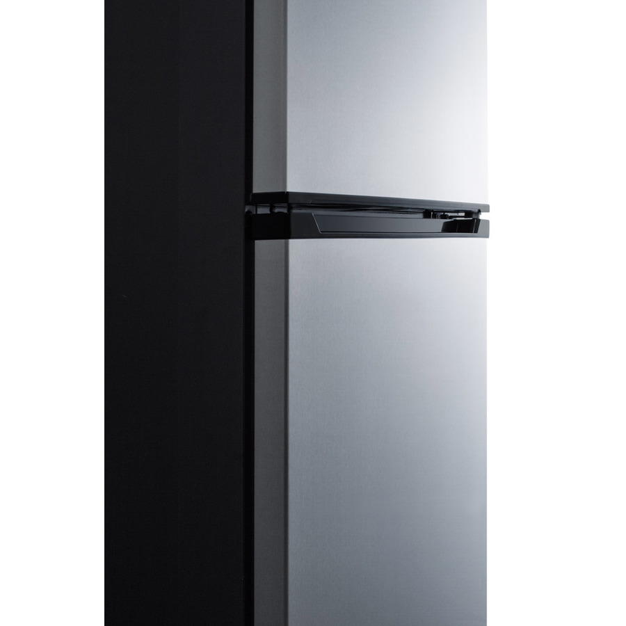 22" Wide Top Mount Refrigerator-Freezer With Icemaker FF923PLIM