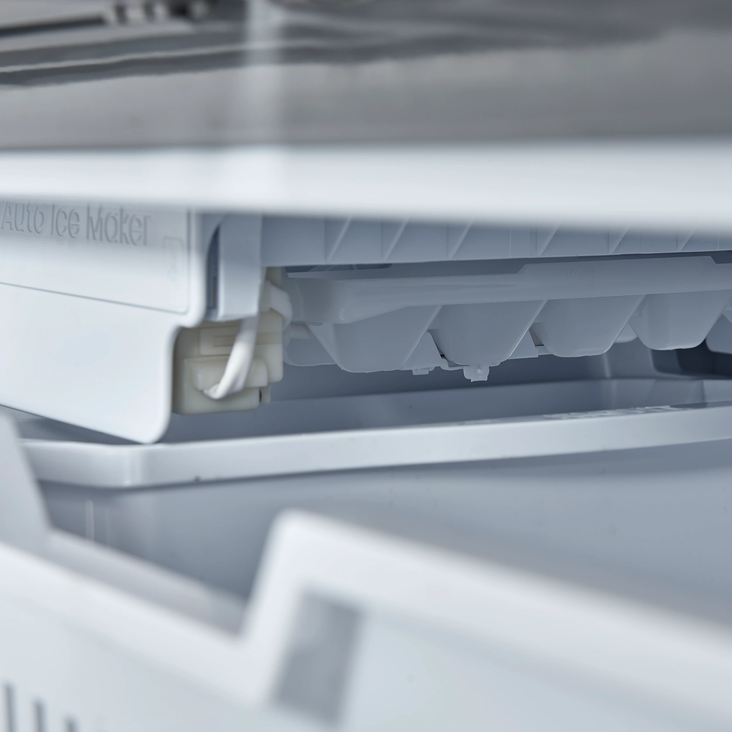 Aosta 36-Inch French Door Refrigerator, Stainless Steel, 22.4 cu.ft, External Water Dispenser, Automatic Ice Maker, ENERGY STAR Certified FFFFD186636SB