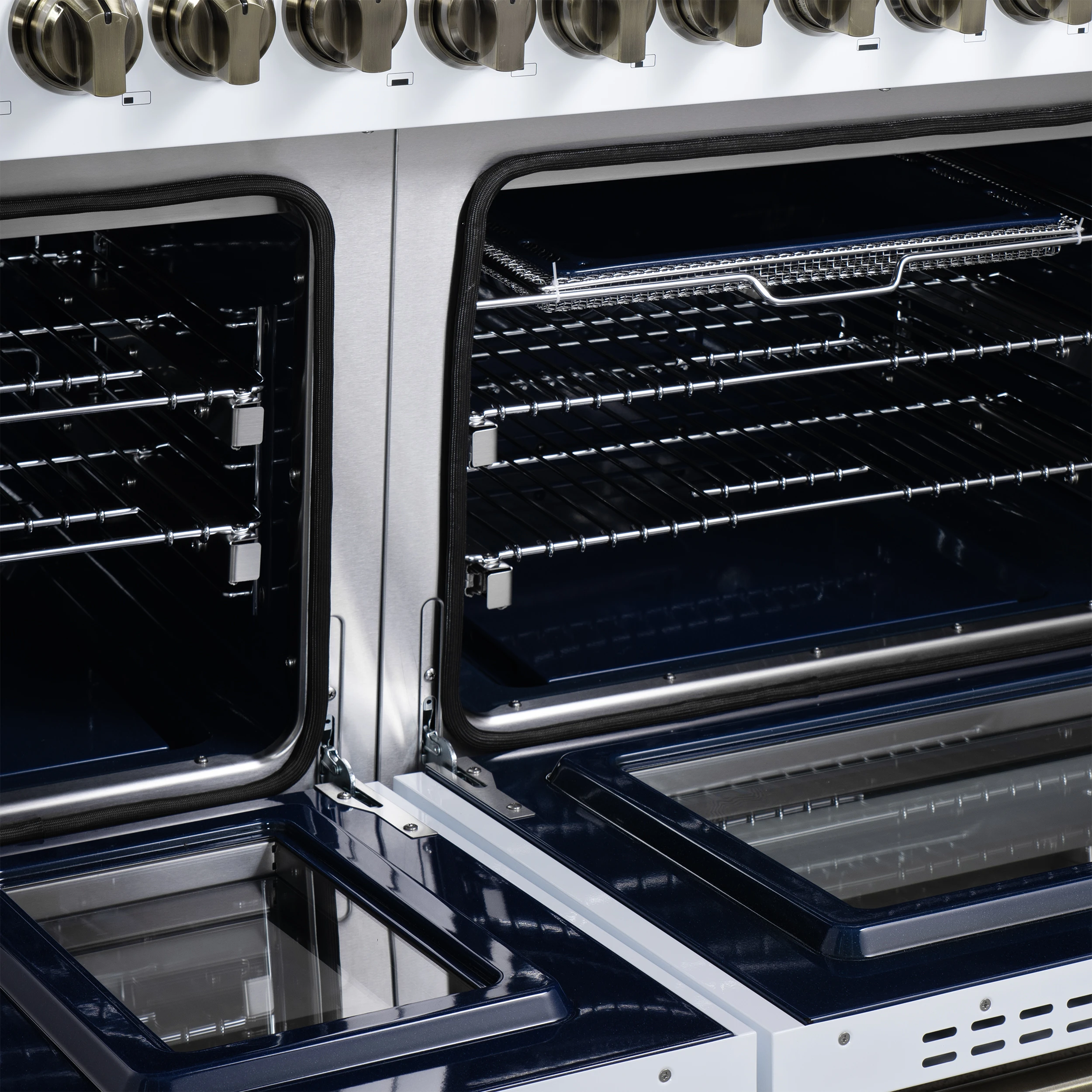 Massimo 48-Inch White Freestanding Gas Range, 8 Burners, True Convection Oven FFSGS623948WHT