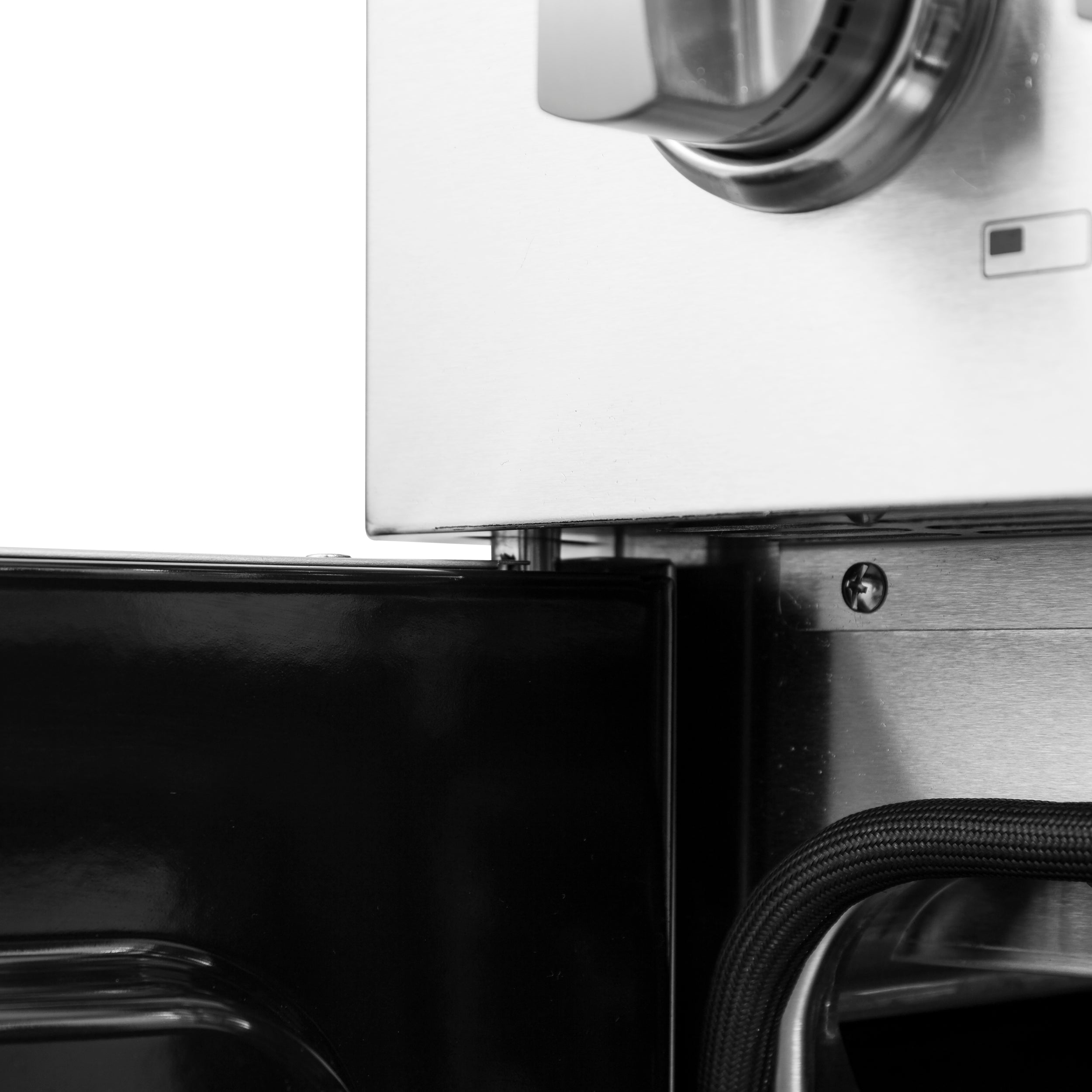 Galiano 30-inch French Door Dual Fuel Range All , 5 Sealed Burners 68,000 BTU, 4.32 cu.ft. True Convection Oven FFSGS635630