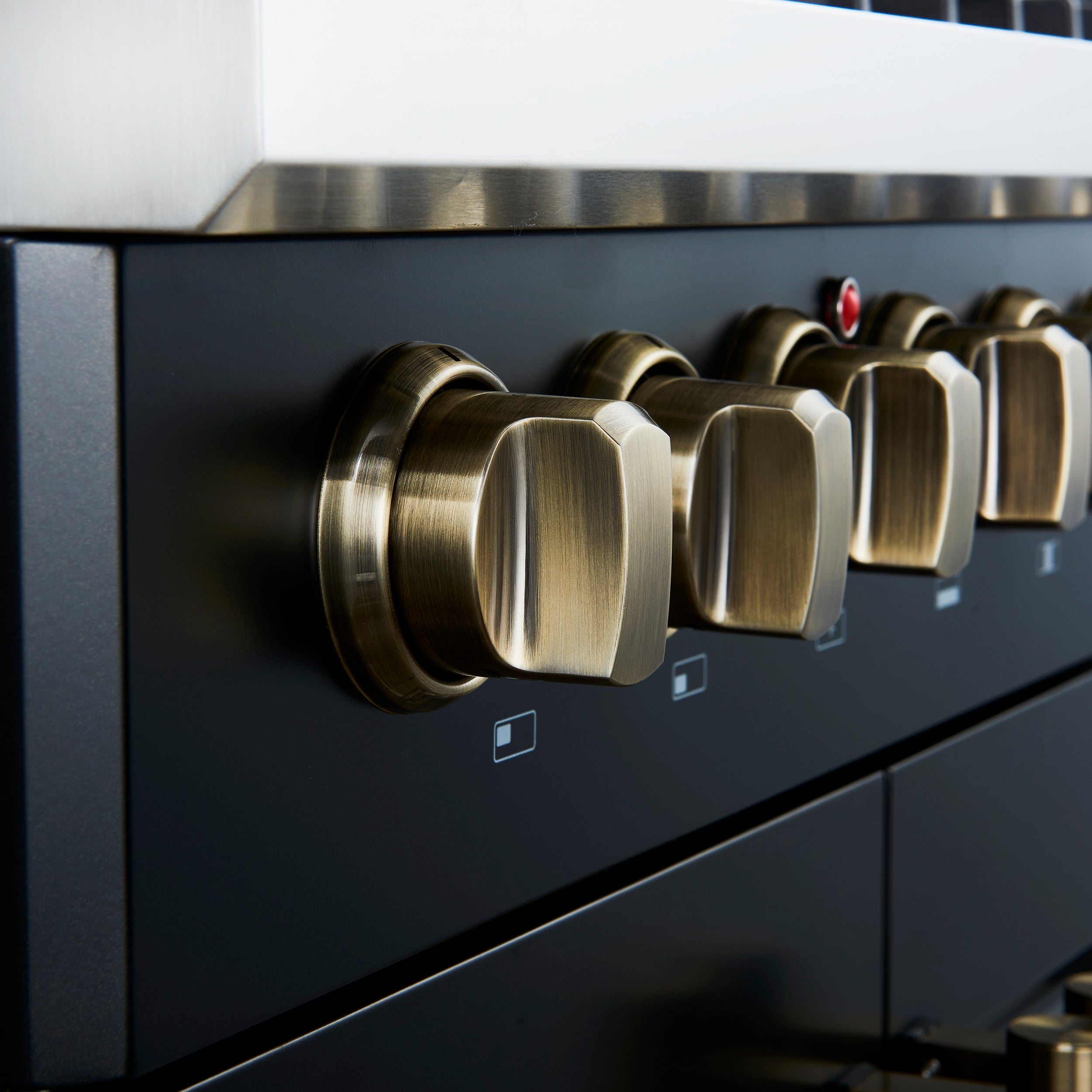 Galiano 30-inch Freestanding French Door Dual Fuel Range FFSGS635630BLK