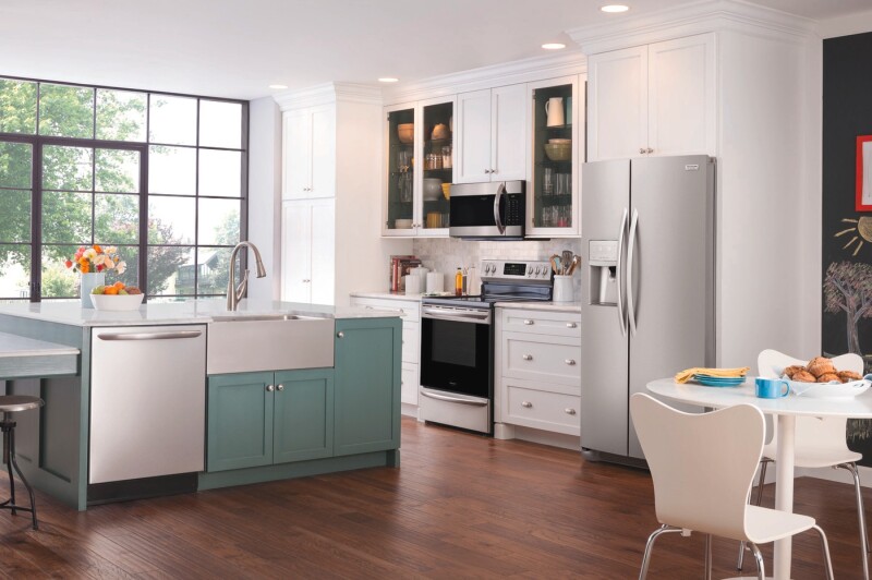 22.2 Cu. Ft. Counter-Depth Side-by-Side Refrigerator FGSC2335TF