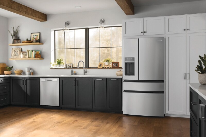 26 Cu. Ft. Standard-Depth 4-Door French Door Refrigerator FRMS2733AV
