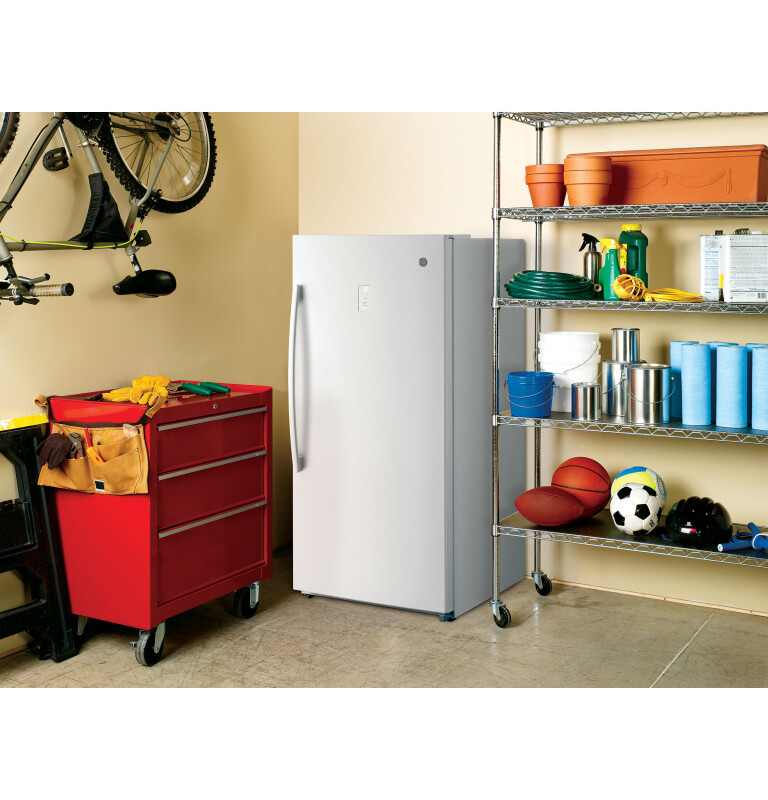 Ge® 17.3 Cu. Ft. Frost-free Garage Ready Upright Freezer FUF17SMRWW