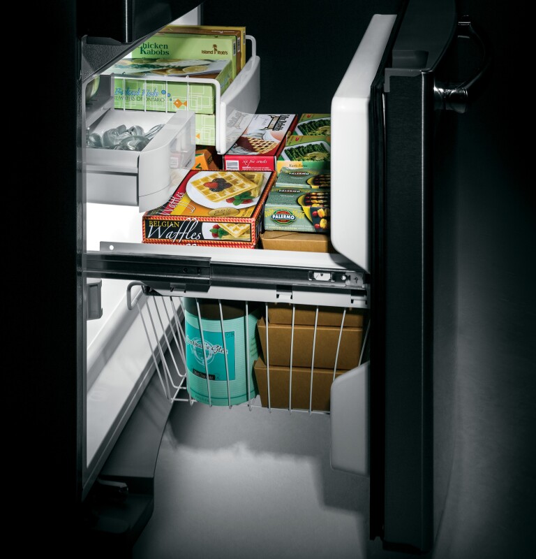 23.1 Cu. Ft. Bottom-Freezer Refrigerator GDE23ESESS