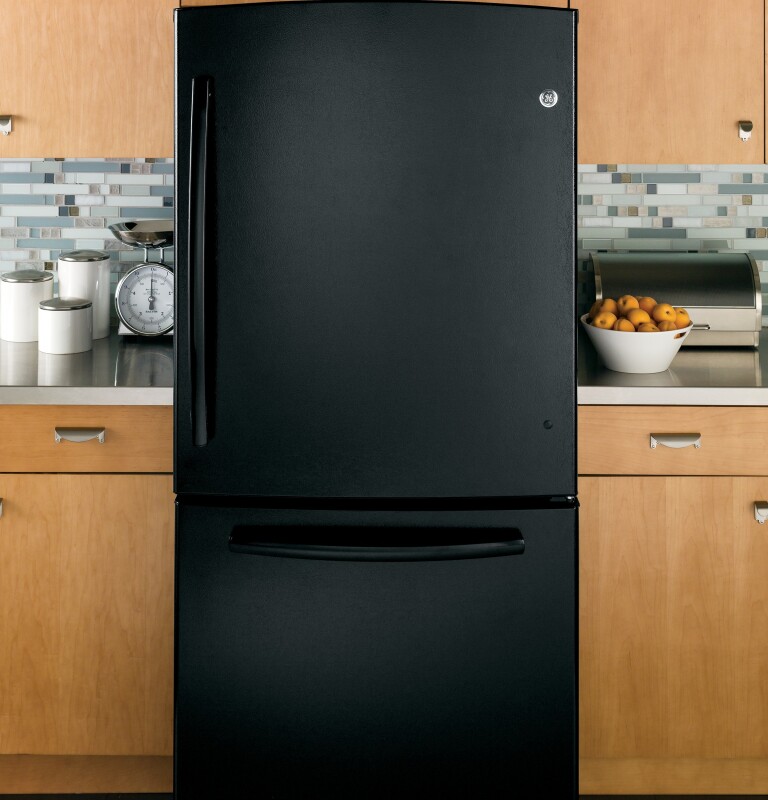 23.1 Cu. Ft. Bottom-Freezer Refrigerator GDE23ETEBB