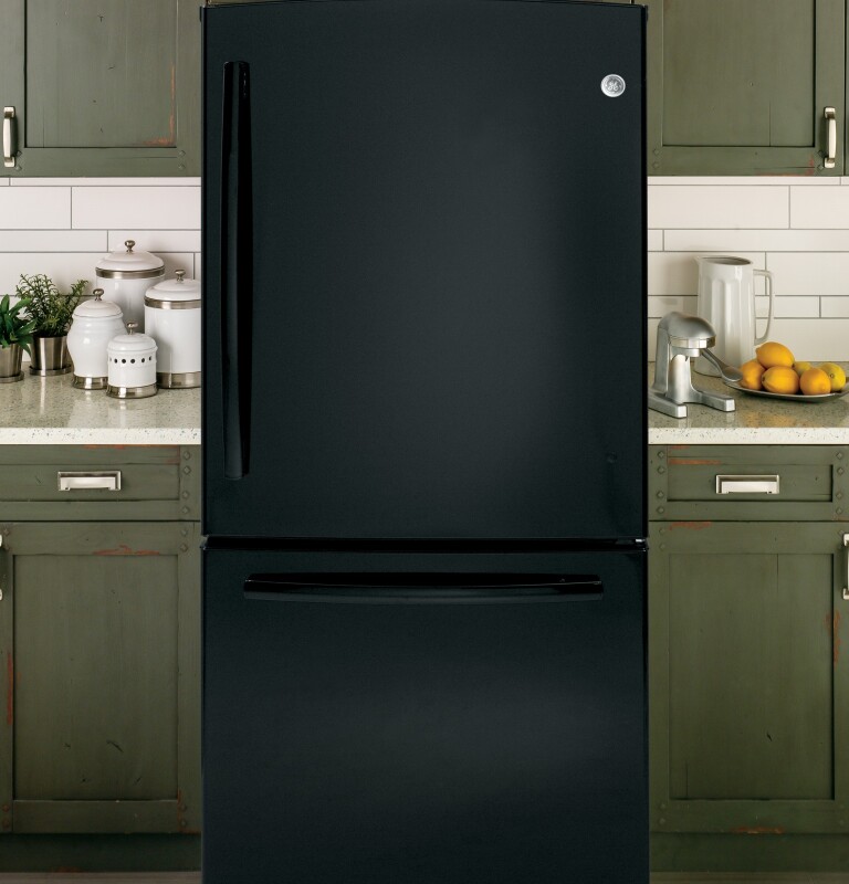 23.2 Cu. Ft. Bottom-Freezer Drawer Refrigerator GDE23GGHBB