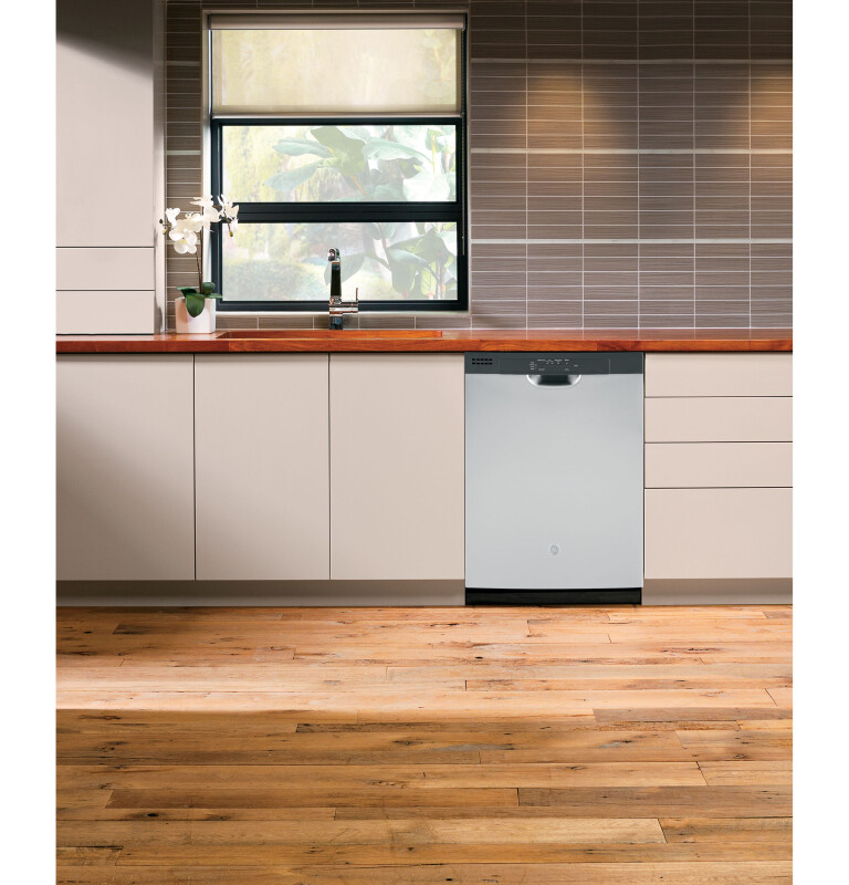 Dishwasher with Front Controls and Power Cord GDF511PSMSS