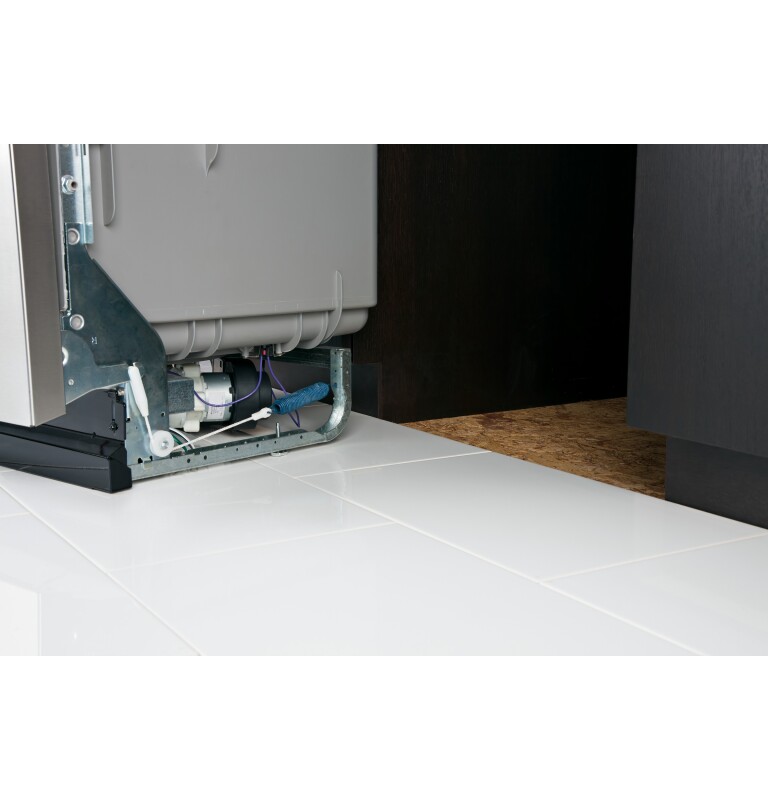Dishwasher with Front Controls GDF520PGDWW