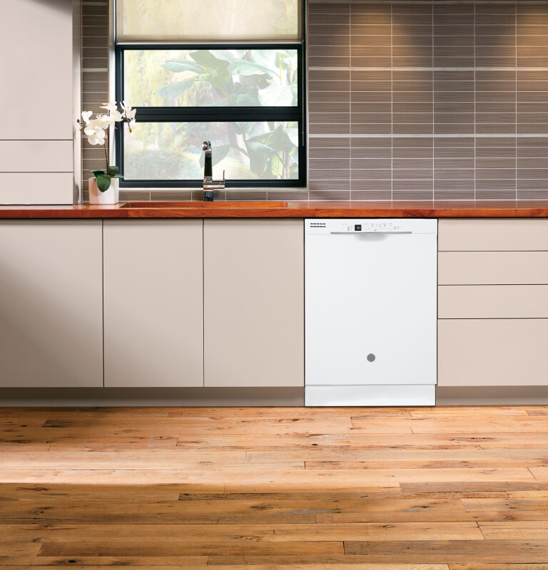 Front Control with Plastic Interior Dishwasher with Sanitize Cycle & Dry Boost GDF530PGMWW