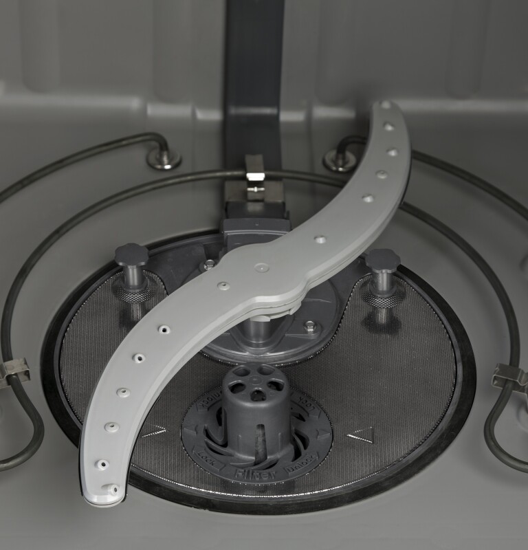 Hybrid Stainless Steel Interior Dishwasher with Front Controls GDF540HGDBB