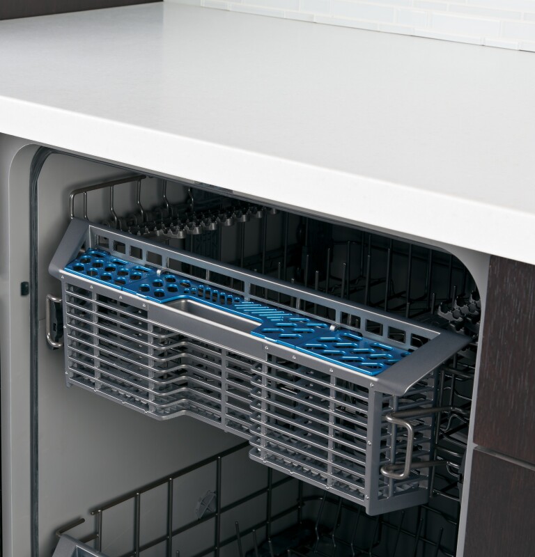 Hybrid Stainless Steel Interior Dishwasher with Front Controls GDF540HSFSS