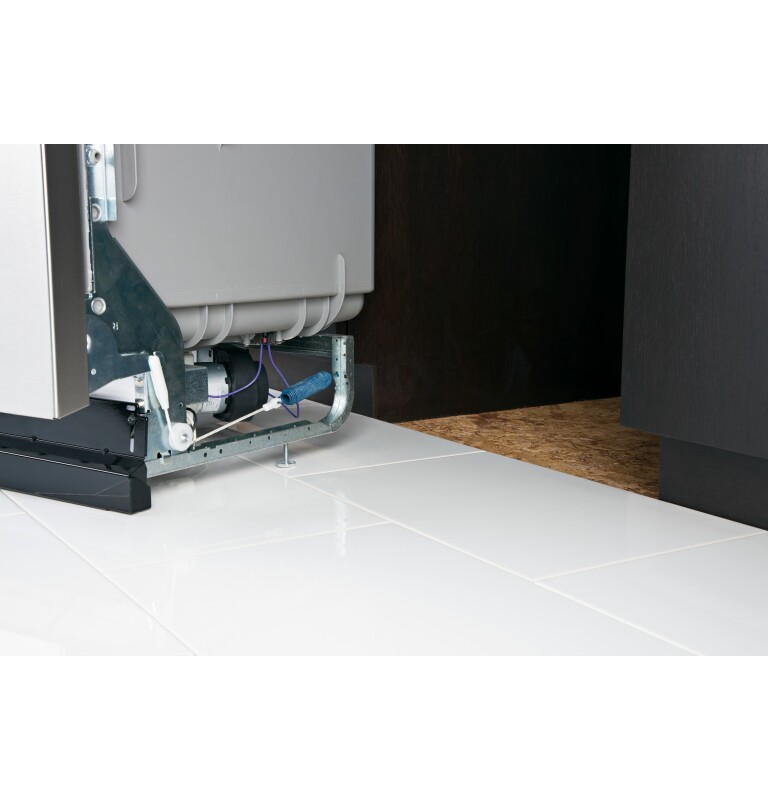 Hybrid Stainless Steel Interior Dishwasher with Front Controls GDF540HSFSS