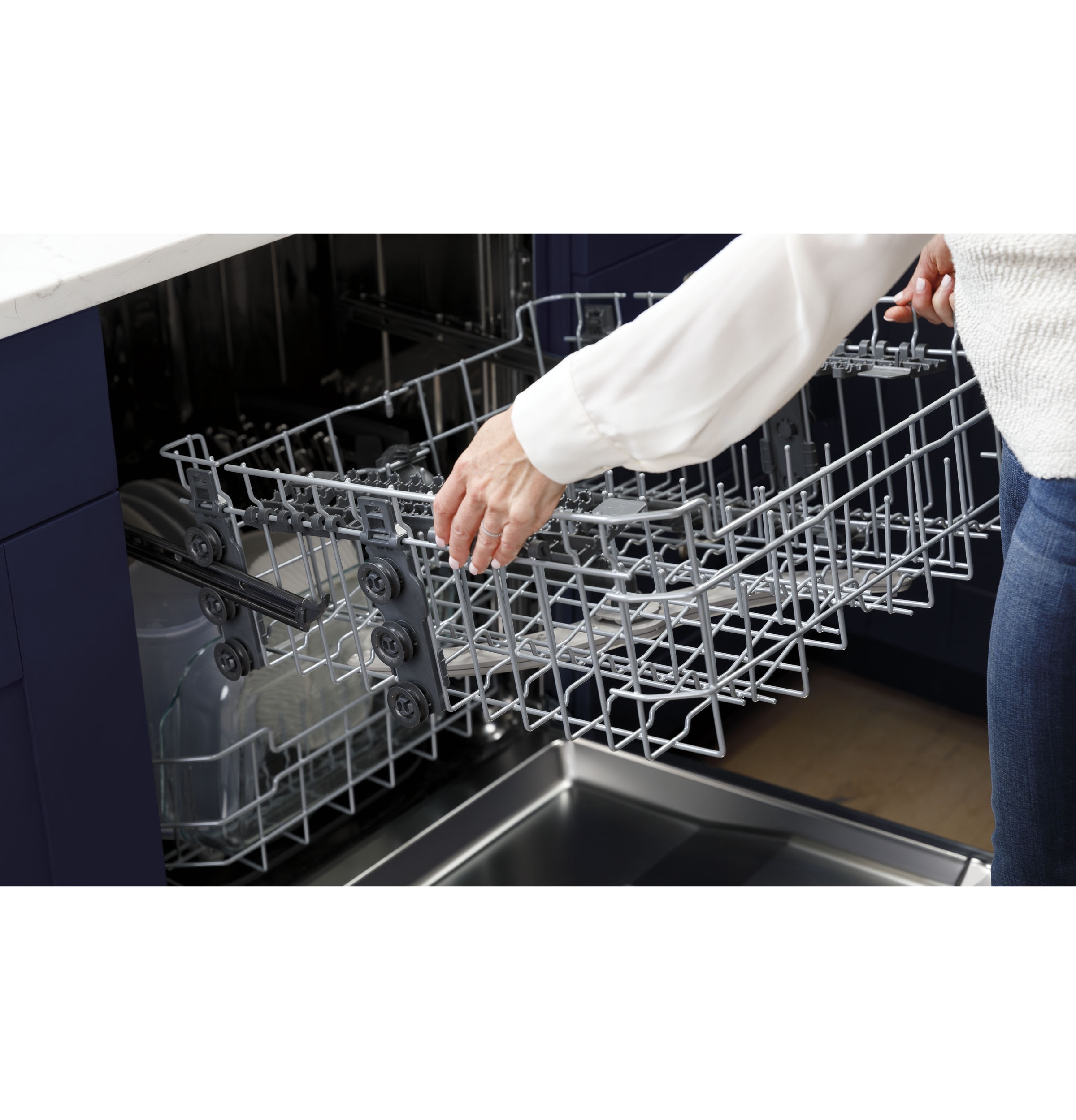 Front Control with Plastic Interior Dishwasher with Sanitize Cycle & Dry Boost GDF550PGRBB