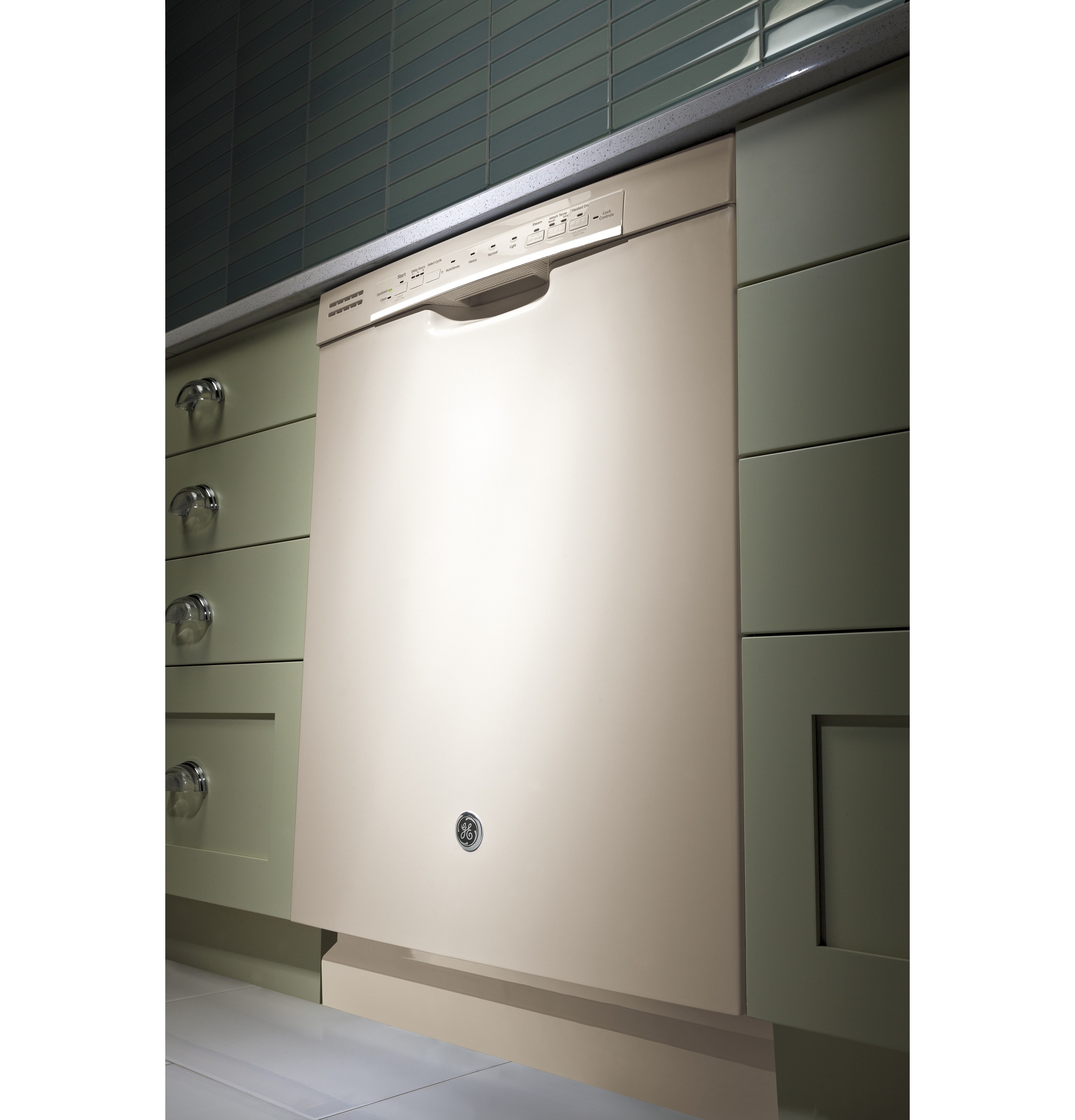 Stainless Steel Interior Dishwasher with Front Controls GDF570SGJCC