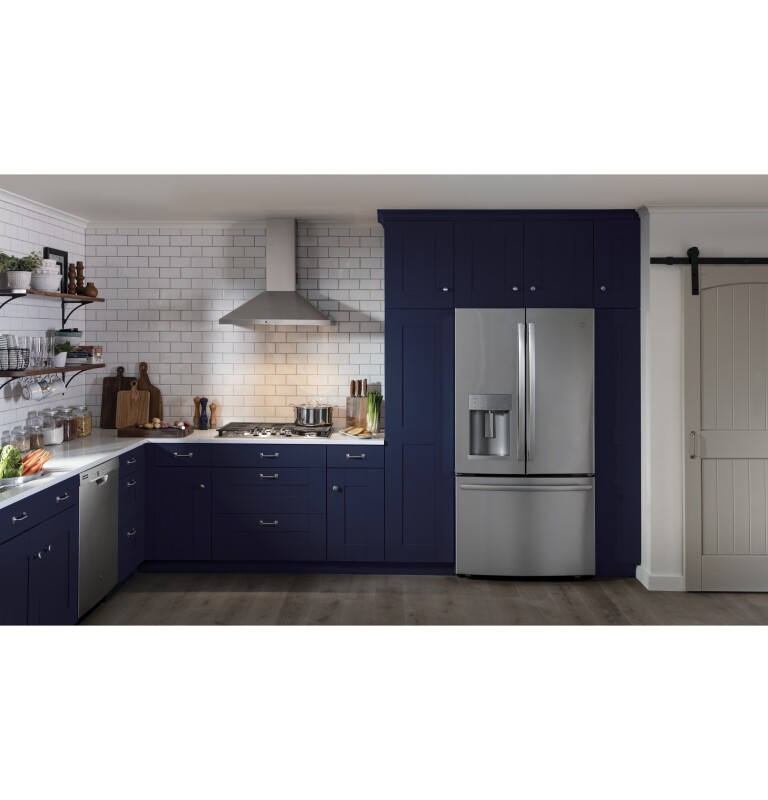 Front Control with Plastic Interior Dishwasher with Sanitize Cycle & Dry Boost GDF630PSMSS