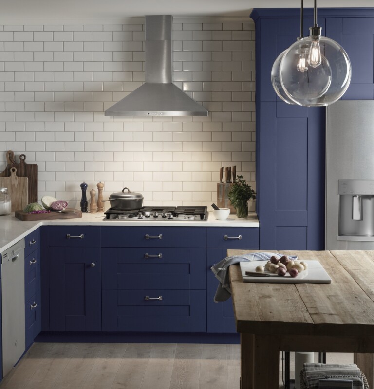 Front Control with Plastic Interior Dishwasher with Sanitize Cycle & Dry Boost GDF630PSMSS