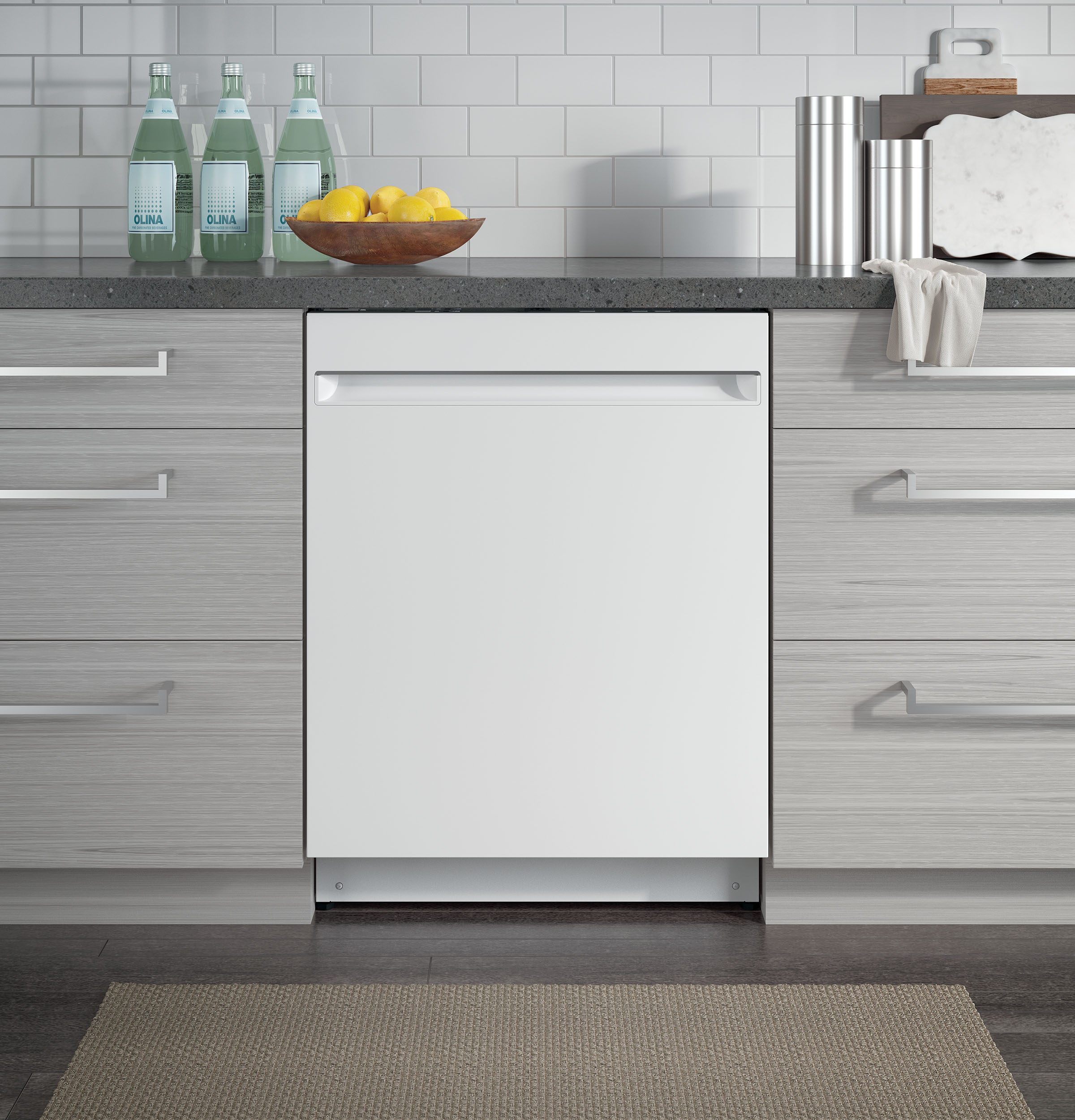 ADA Compliant Stainless Steel Interior Dishwasher with Sanitize Cycle GDT225SGLWW