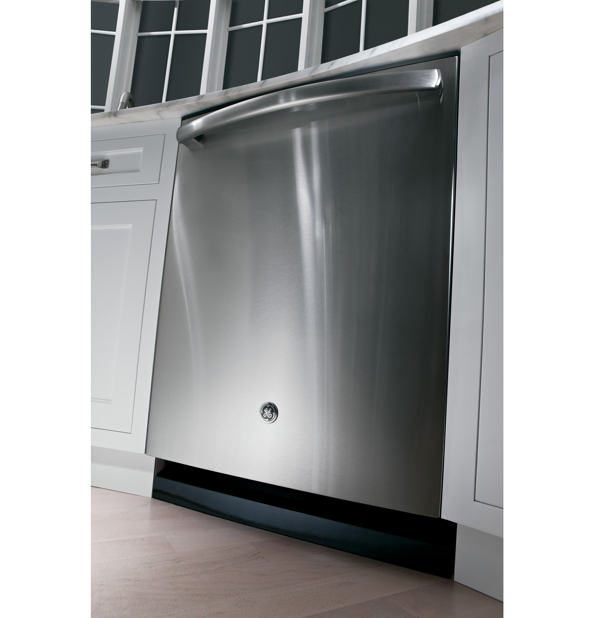 Dishwasher with Hidden Controls GDT530PSDSS