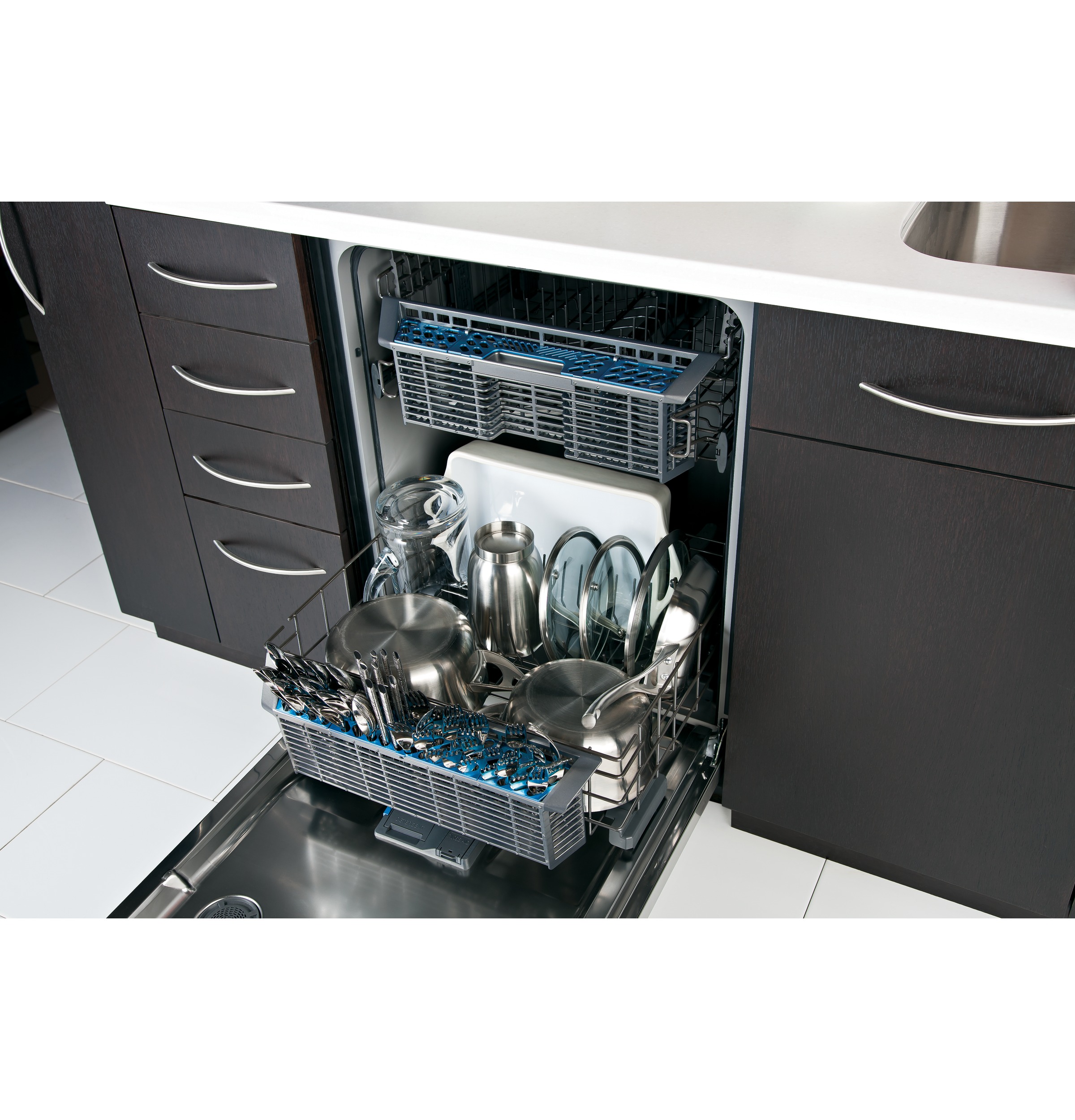 Dishwasher with Hidden Controls GDT530PSDSS