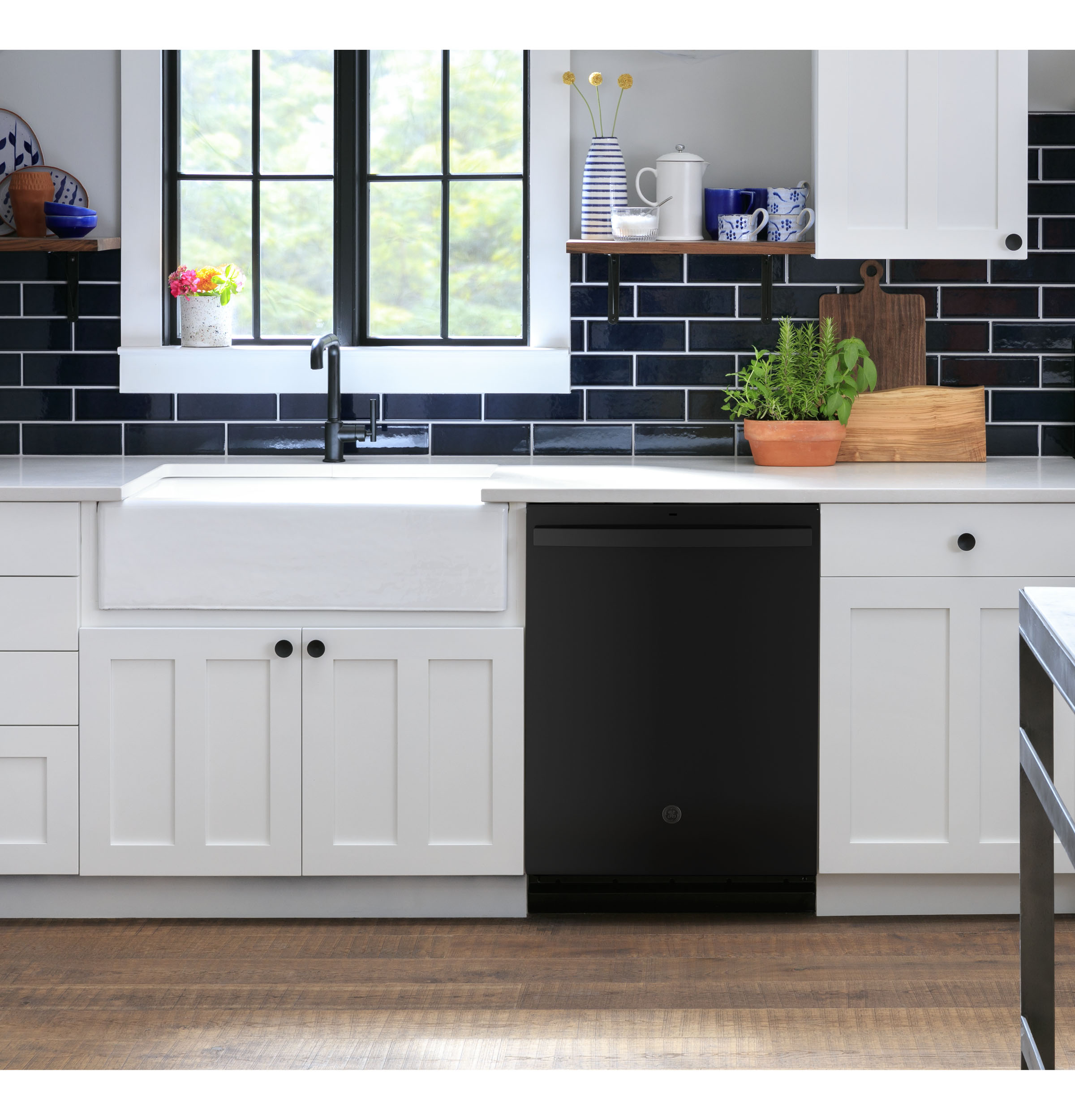 GE® ENERGY STAR® Top Control with Plastic Interior Dishwasher with Sanitize Cycle & Dry Boost GDT535PGRBB