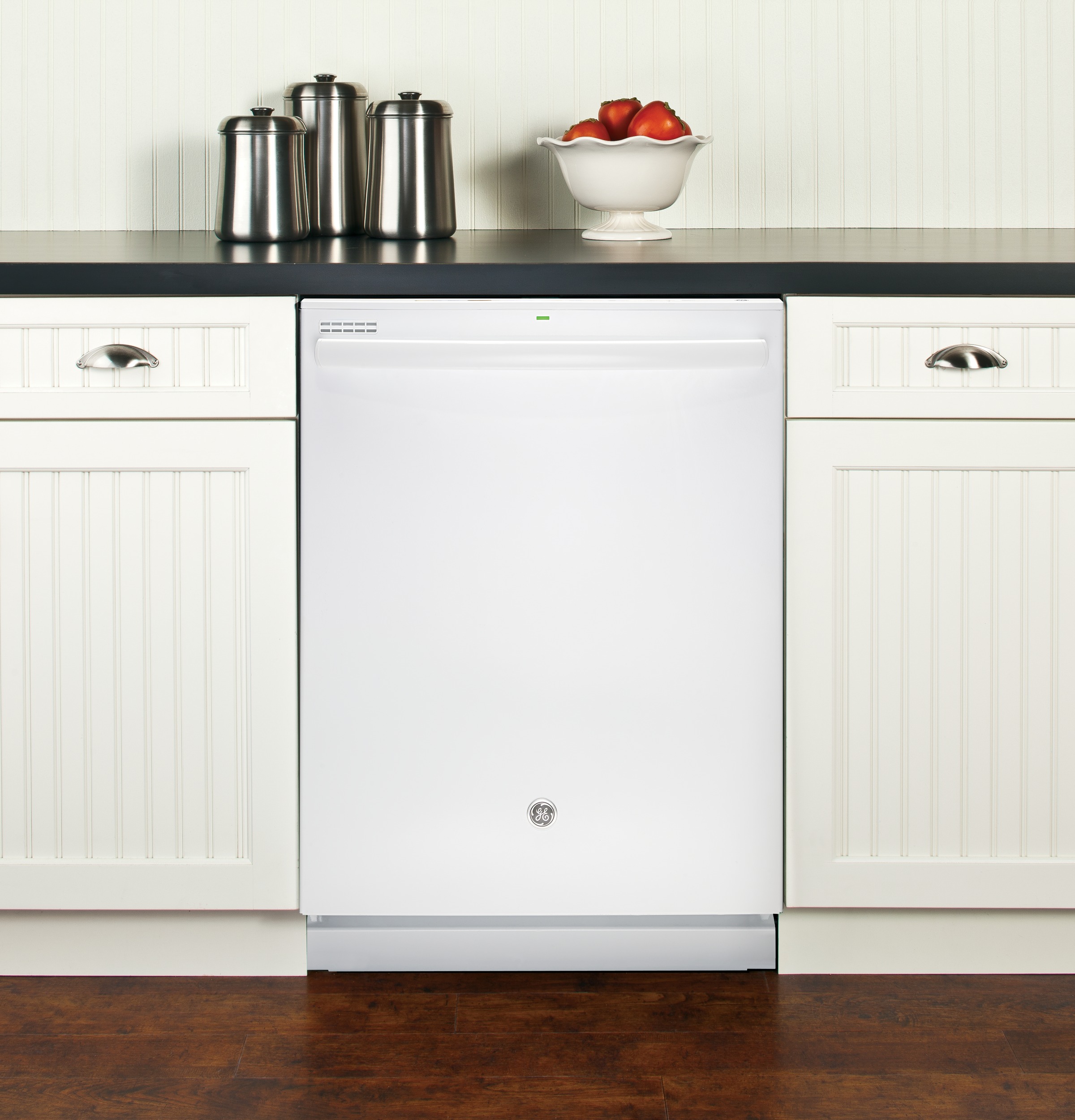 Dishwasher with Hidden Controls GDT545PGJWW