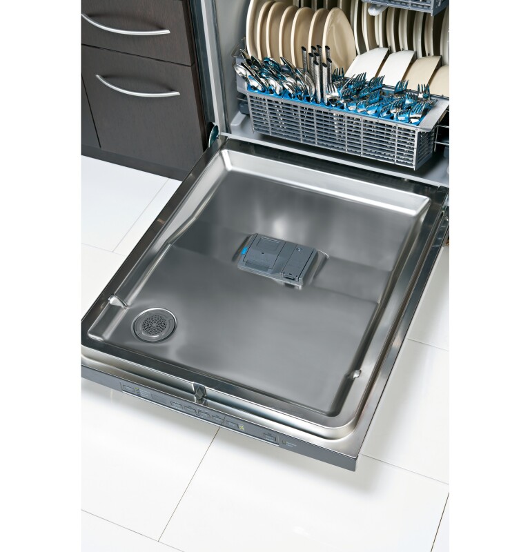 Hybrid Stainless Steel Interior Dishwasher with Hidden Controls GDT550HGDWW