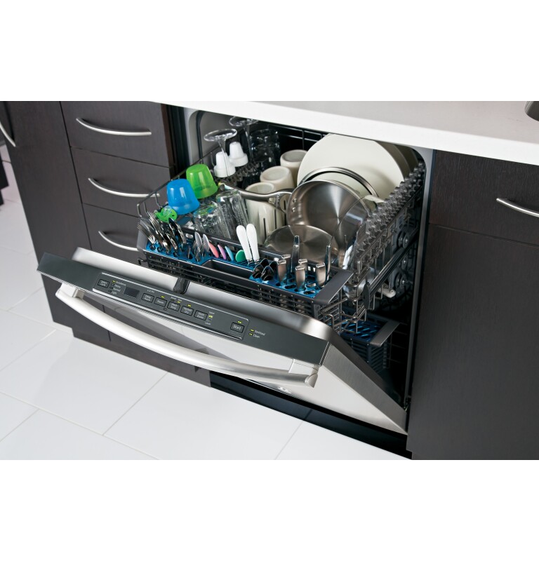 Hybrid Stainless Steel Interior Dishwasher with Hidden Controls GDT550HGDWW