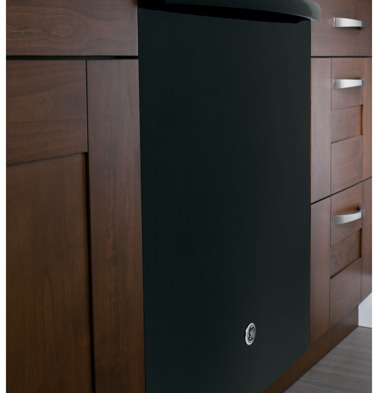 Stainless Steel Interior Dishwasher with Hidden Controls GDT580SGFBB