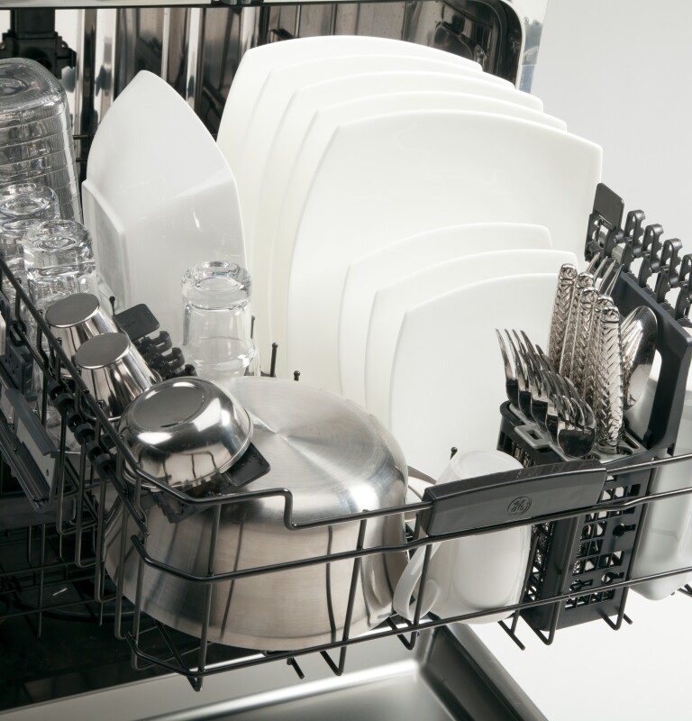 Stainless Steel Interior Dishwasher with Hidden Controls GDT580SGFBB