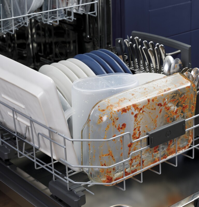 Top Control with Stainless Steel Interior Dishwasher with Sanitize Cycle & Dry Boost with Fan Assist GDT665SSNSS