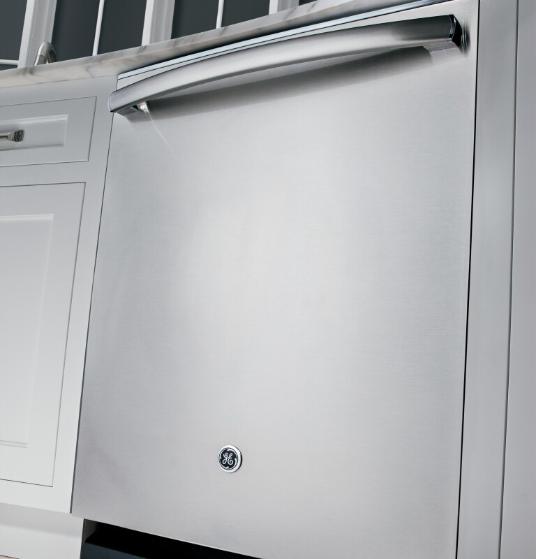 Stainless Steel Interior Dishwasher with Hidden Controls GDT680SSHSS