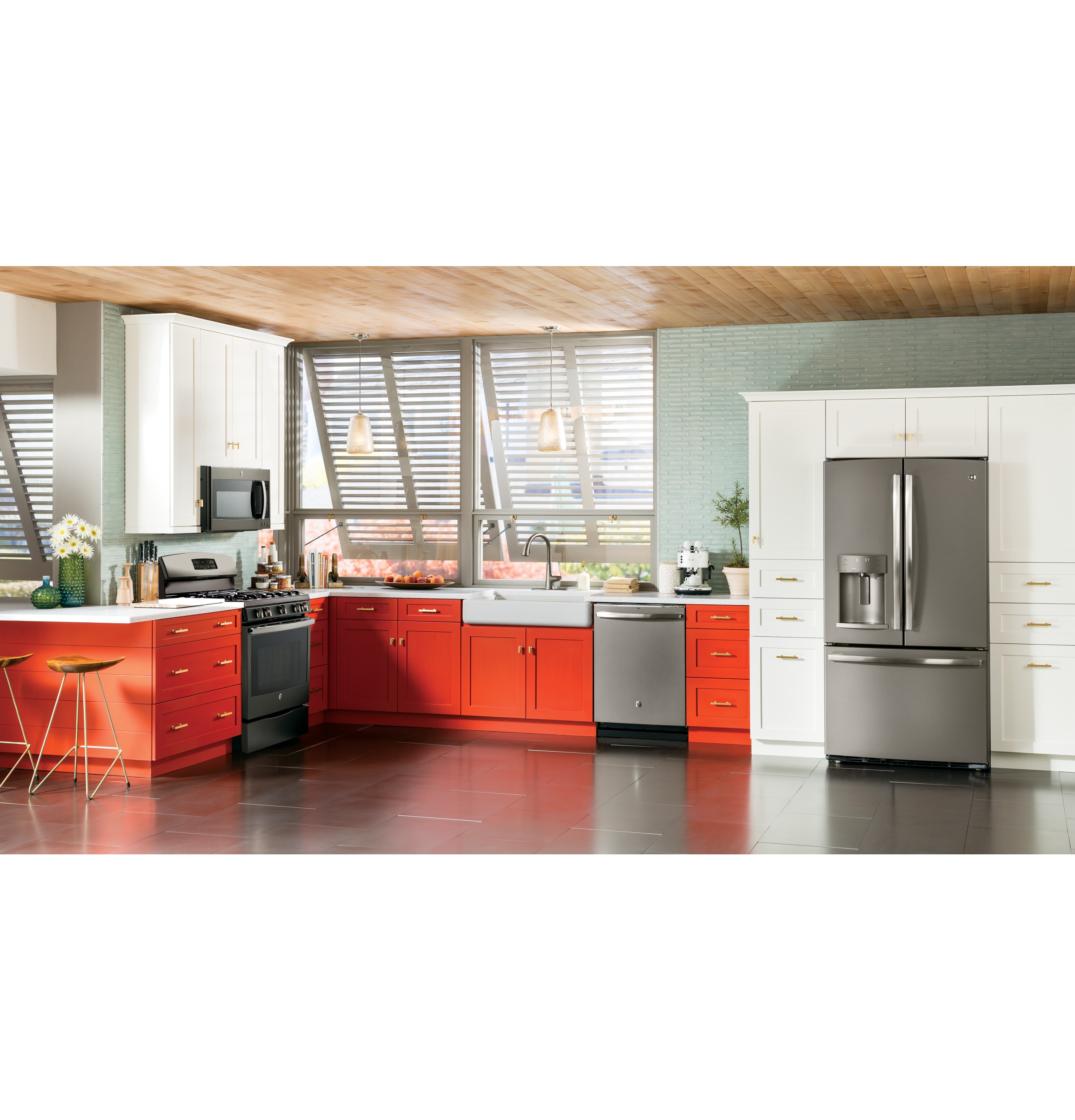 Stainless Steel Interior Dishwasher with Hidden Controls GDT695SMJES
