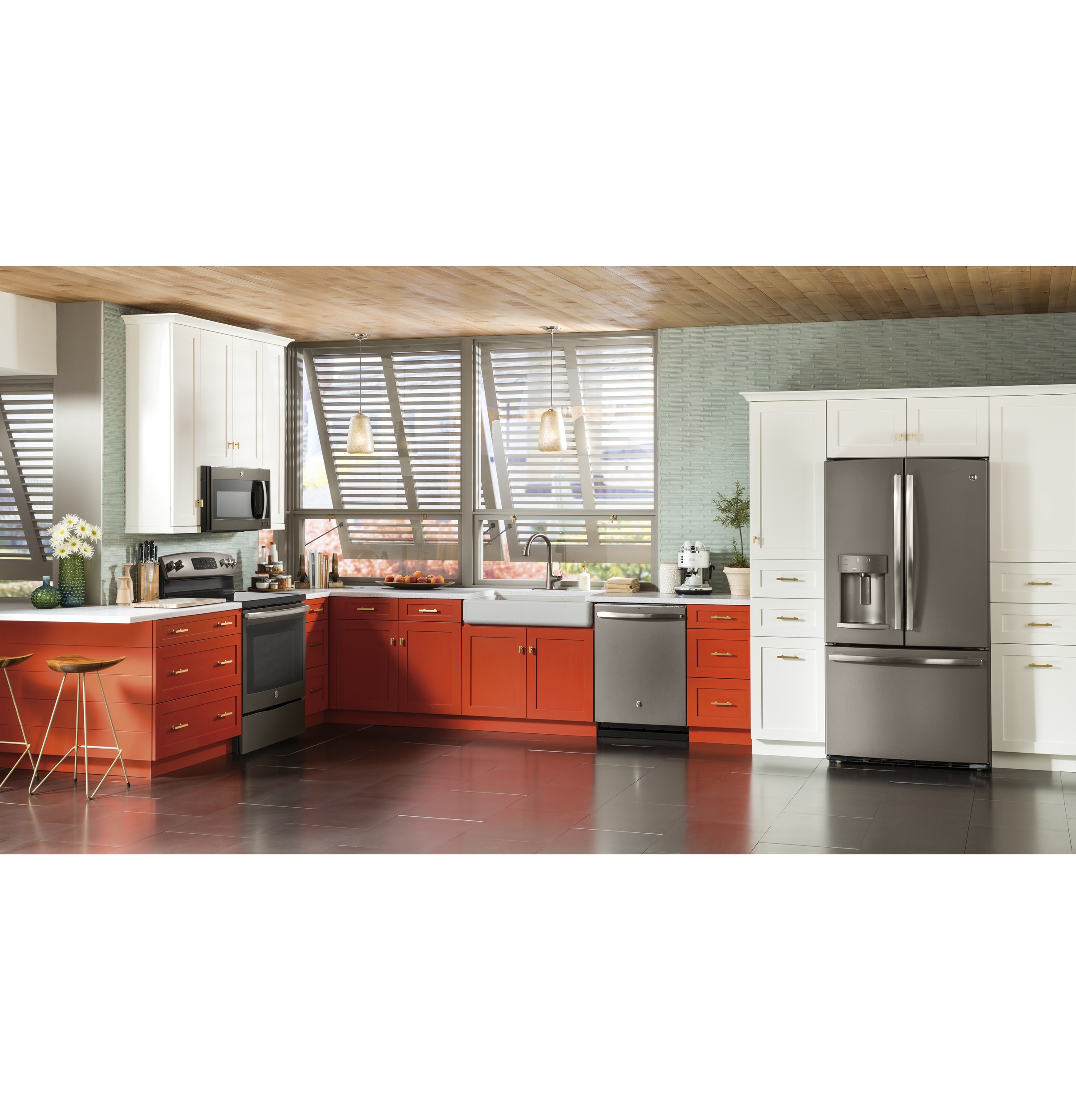 Stainless Steel Interior Dishwasher with Hidden Controls GDT695SMJES