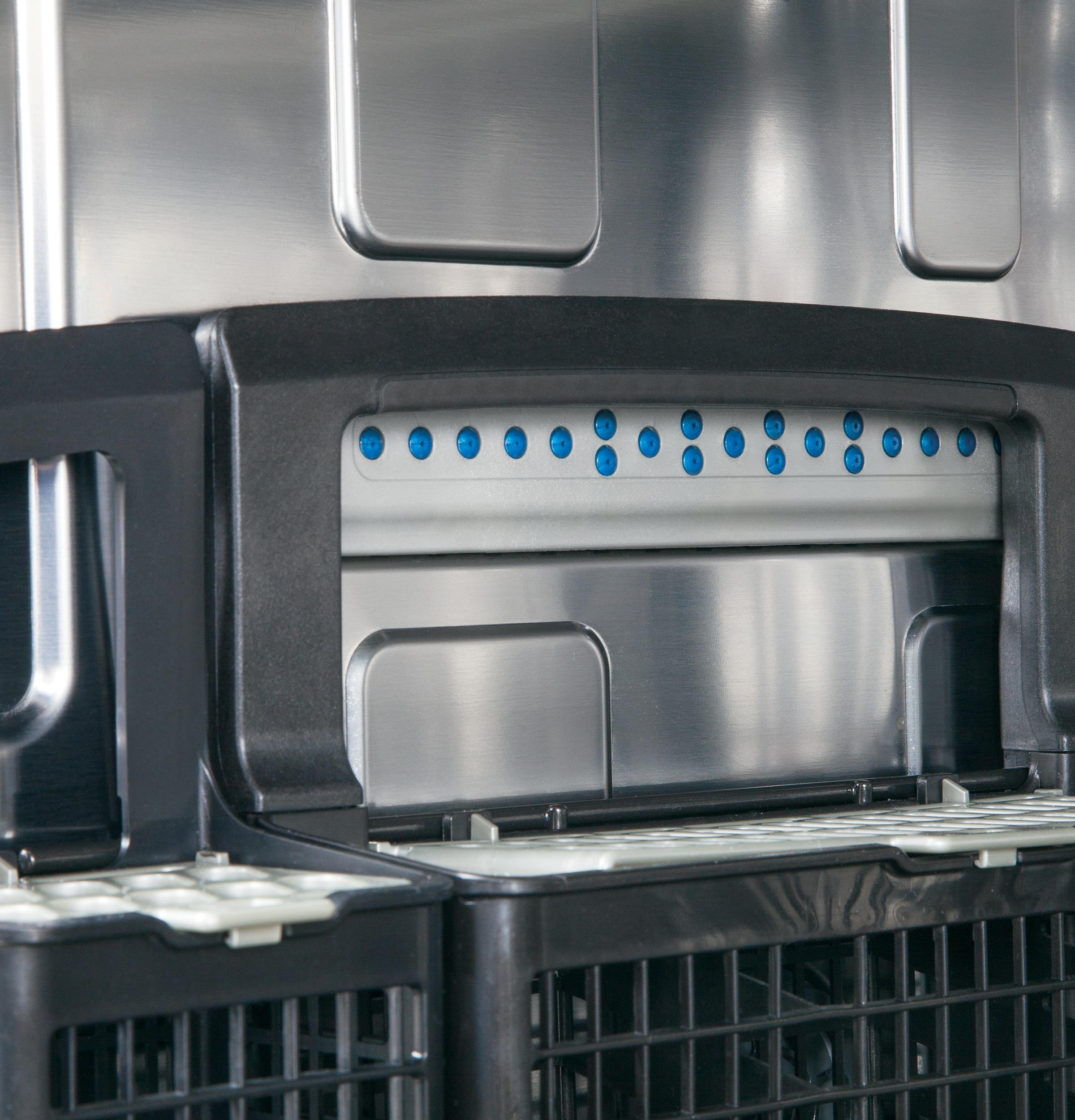 Stainless Steel Interior Dishwasher with Hidden Controls GDT740SIFII