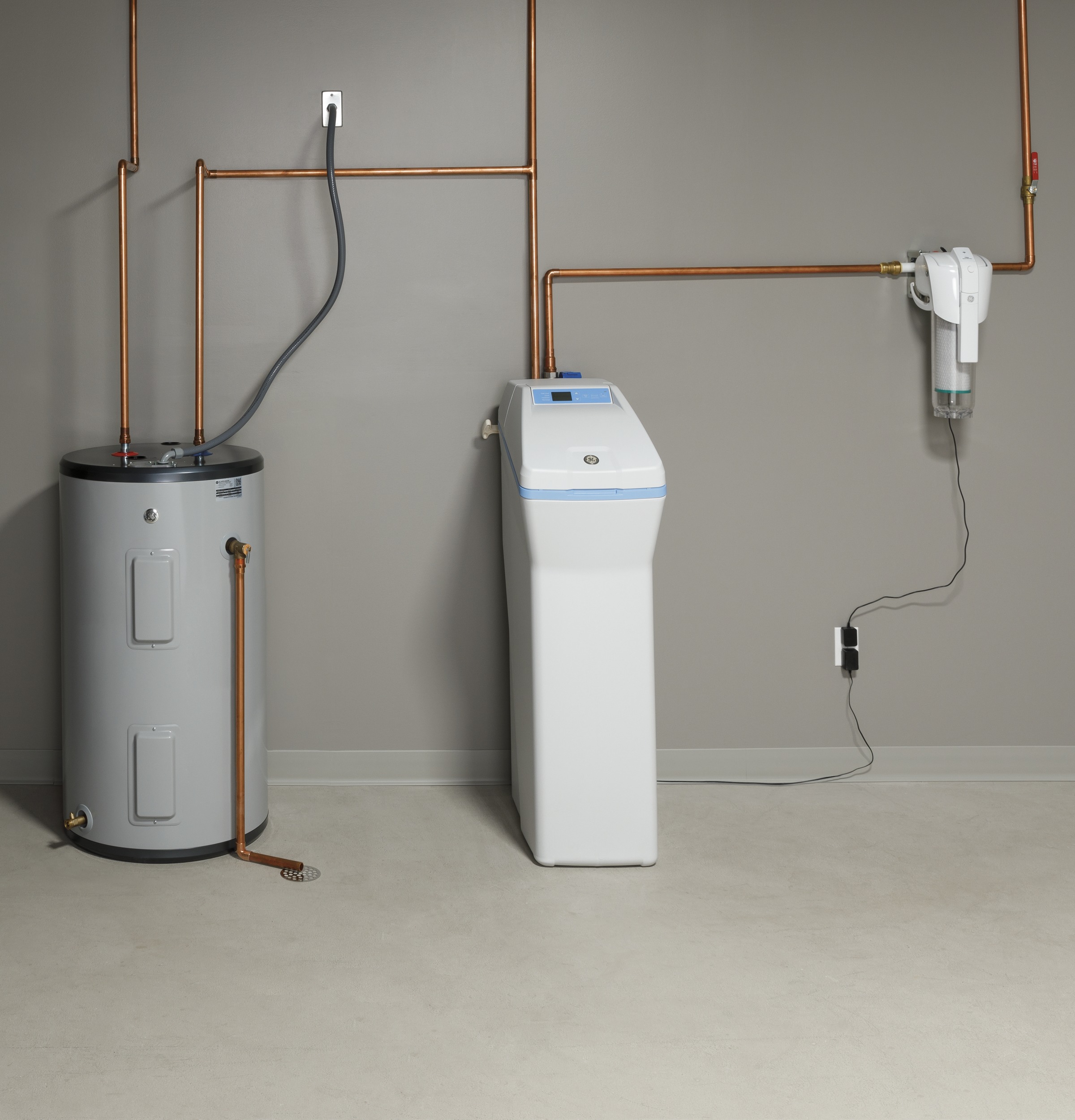 30 Gallon Short Electric Water Heater GE30S10BAM