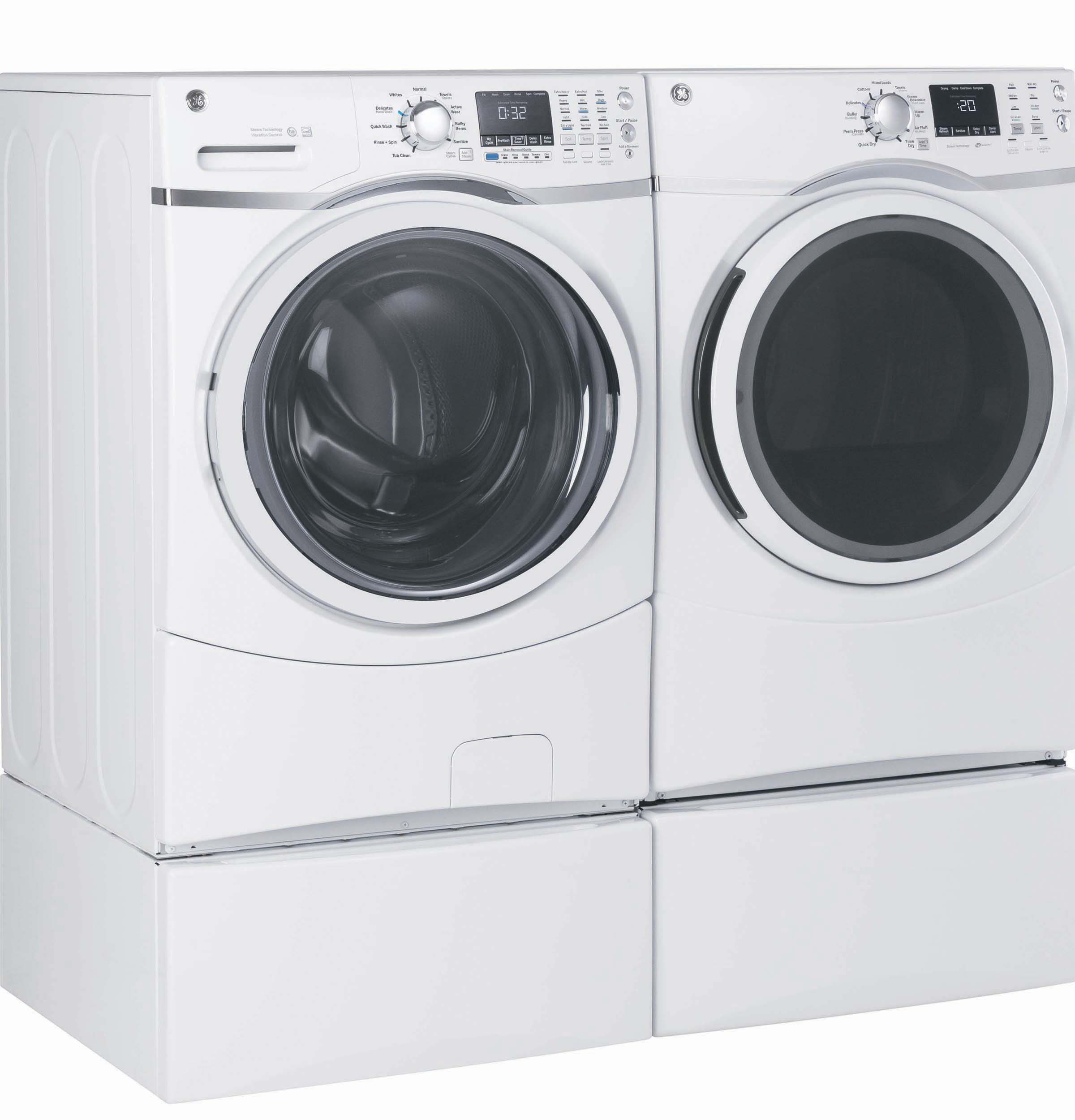 7.5 cu. ft. capacity Front Load gas dryer with steam GFD45GSSKWW