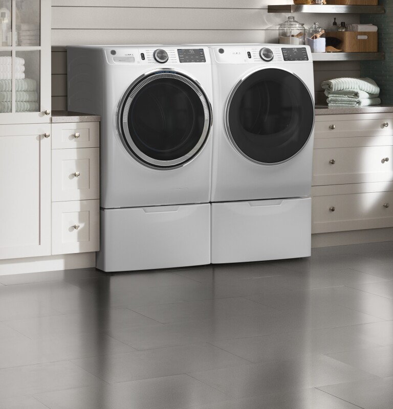 7.8 cu. ft. Capacity Smart Front Load Electric Dryer with Steam and Sanitize Cycle GFD65ESSNWW