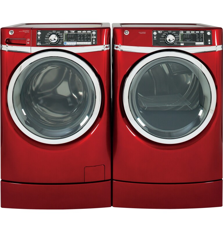 8.3 cu. ft. capacity RightHeight Design Front Load gas dryer with steam GFDR485GFRR