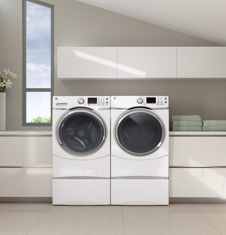 7.5 cu. ft. capacity frontload dryer with steam GFDS170EHWW