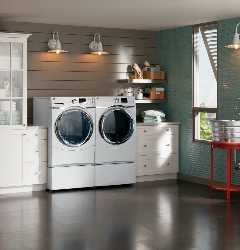 7.5 cu. ft. capacity frontload dryer with steam GFDS170EHWW