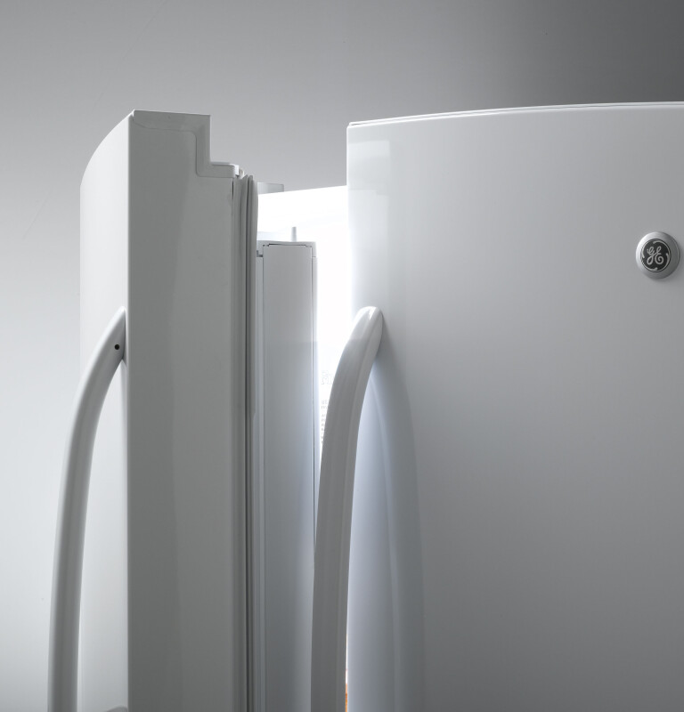 22.0 Cu. Ft. French-Door Refrigerator GFSF2HCYWW